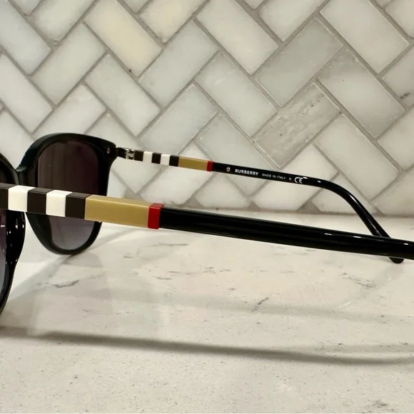 Burberry Black Sunglasses